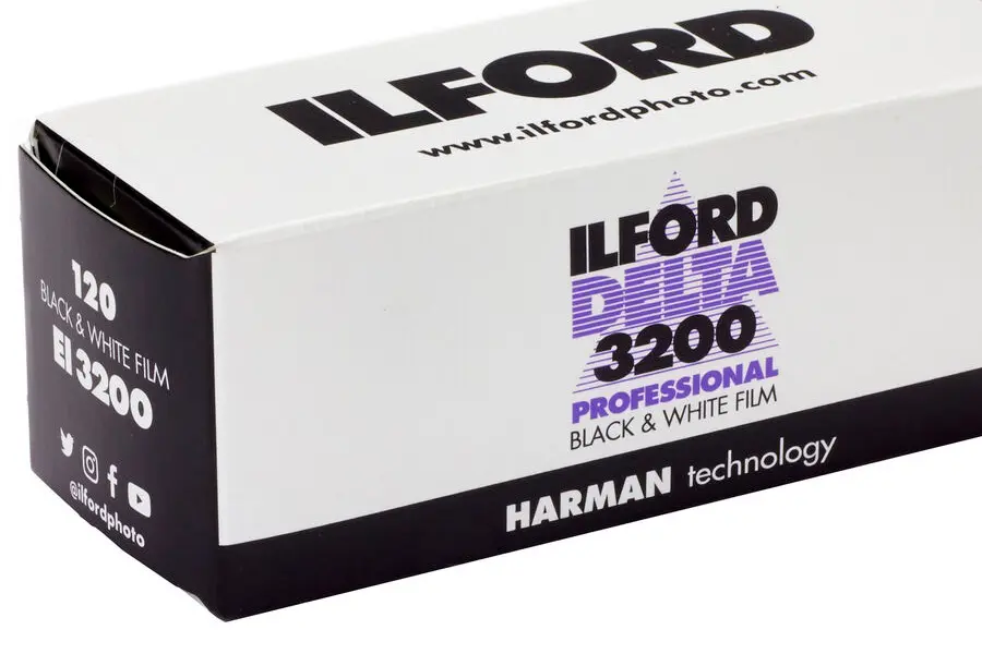 Film Ilford Delta Professional 3200 / 15 (120)